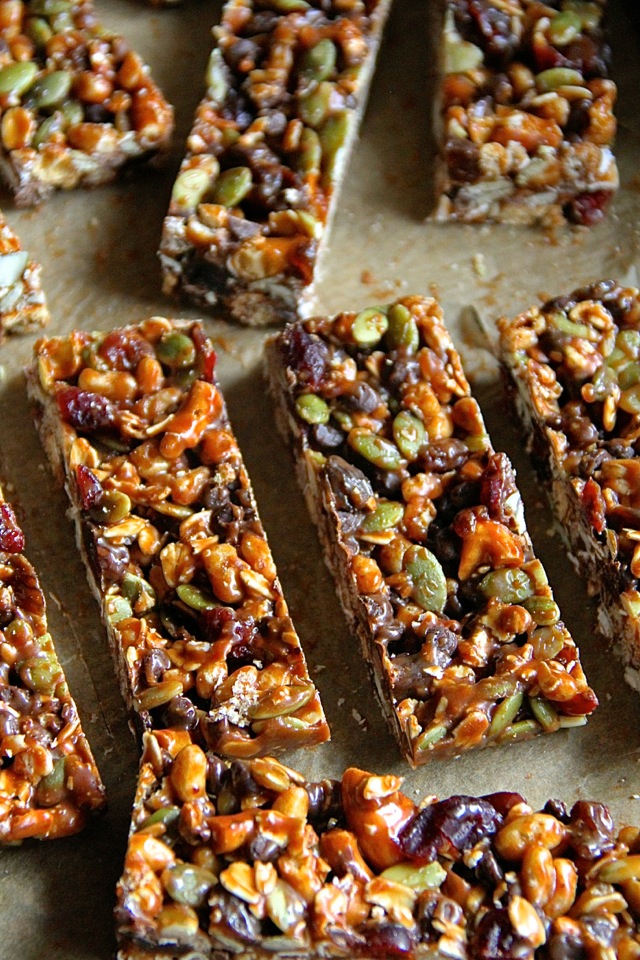 No Bake Sweet & Salty Trail Mix Granola Bars | running with spoons